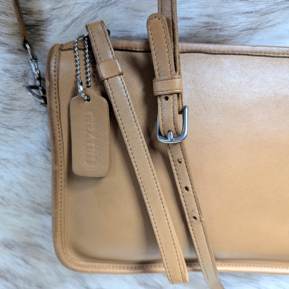 Vintage Coach Basic Bag Style #9544 Costa Rica 1992 - Picture 11 of 15